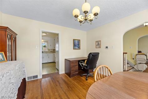 691 E Ford Avenue Barberton OH 44203