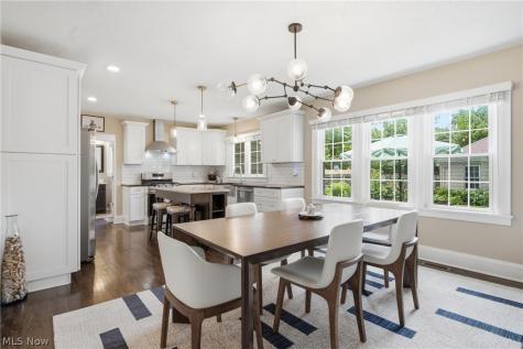 15712 Chadbourne Road Shaker Heights OH 44120