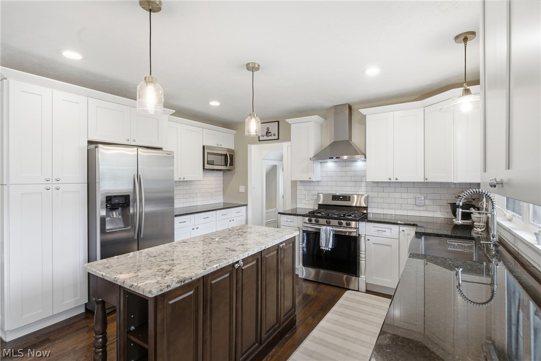 15712 Chadbourne Road Shaker Heights OH 44120