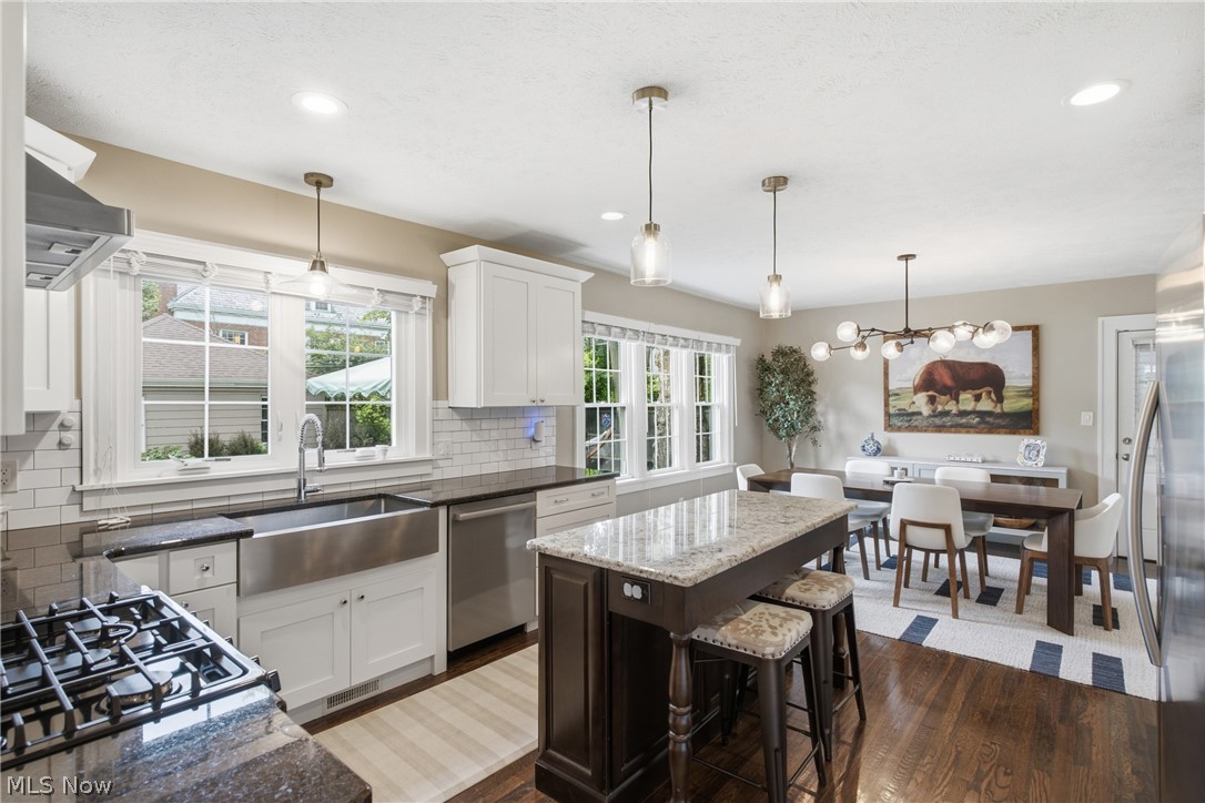 15712 Chadbourne Road Shaker Heights OH 44120