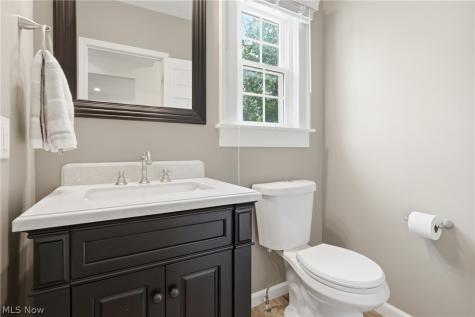 15712 Chadbourne Road Shaker Heights OH 44120