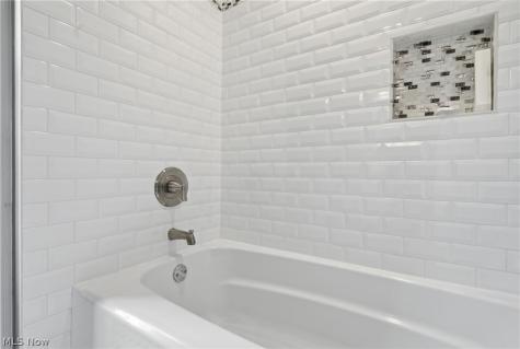 15712 Chadbourne Road Shaker Heights OH 44120