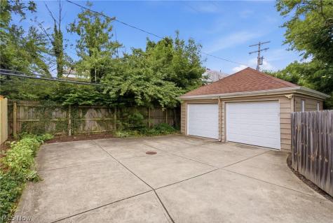 15712 Chadbourne Road Shaker Heights OH 44120