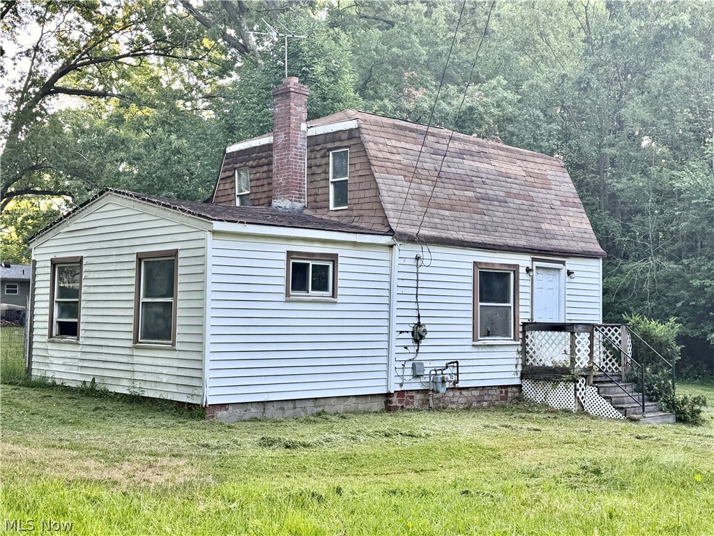 3275 Crestview Avenue Warren OH 44483