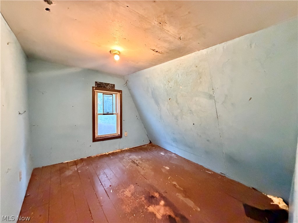 3275 Crestview Avenue Warren OH 44483
