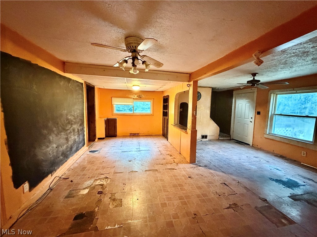 3275 Crestview Avenue Warren OH 44483