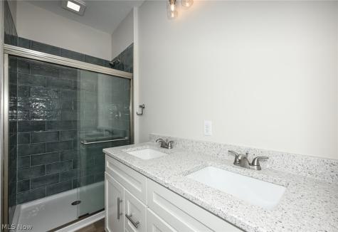 174 Cheyenne Trail Malvern OH 44644
