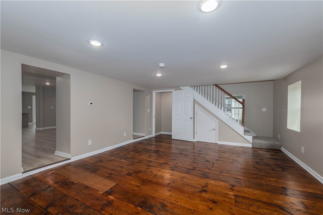 223 High Street SE Canal Fulton OH 44614