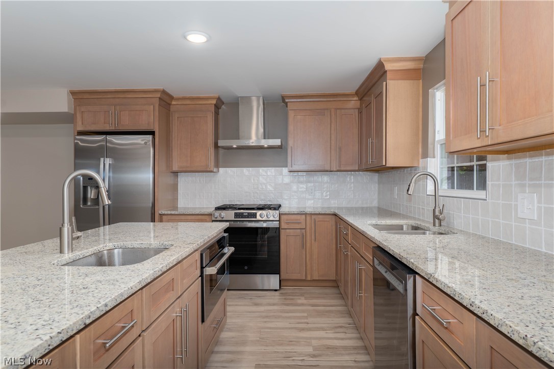 223 High Street SE Canal Fulton OH 44614