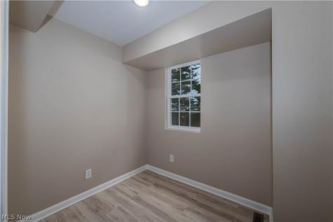 223 High Street SE Canal Fulton OH 44614