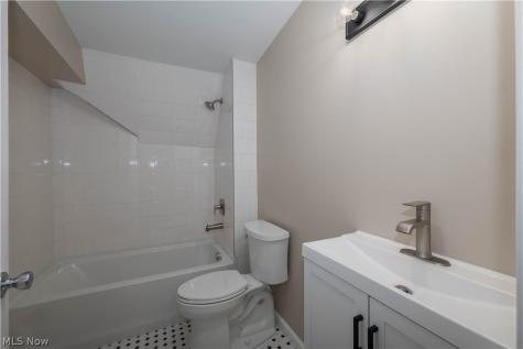 223 High Street SE Canal Fulton OH 44614
