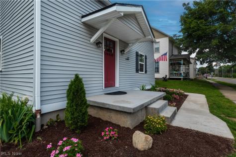 223 High Street SE Canal Fulton OH 44614