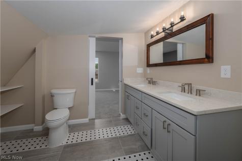 223 High Street SE Canal Fulton OH 44614