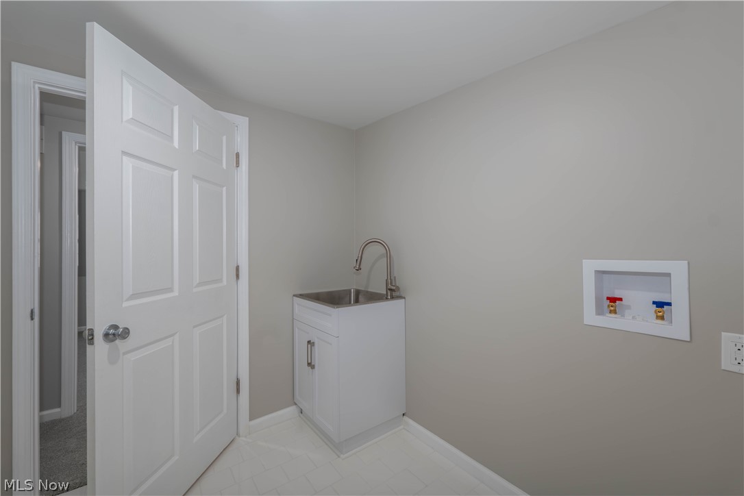 223 High Street SE Canal Fulton OH 44614