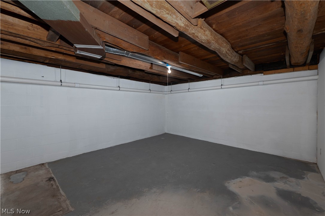223 High Street SE Canal Fulton OH 44614