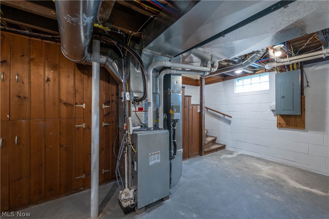 223 High Street SE Canal Fulton OH 44614
