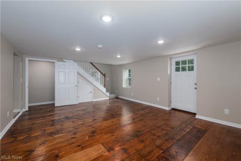 223 High Street SE Canal Fulton OH 44614