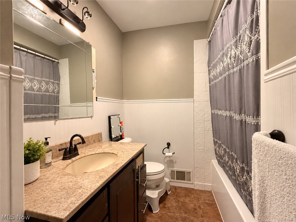 2064 Innwood Drive Austintown OH 44515