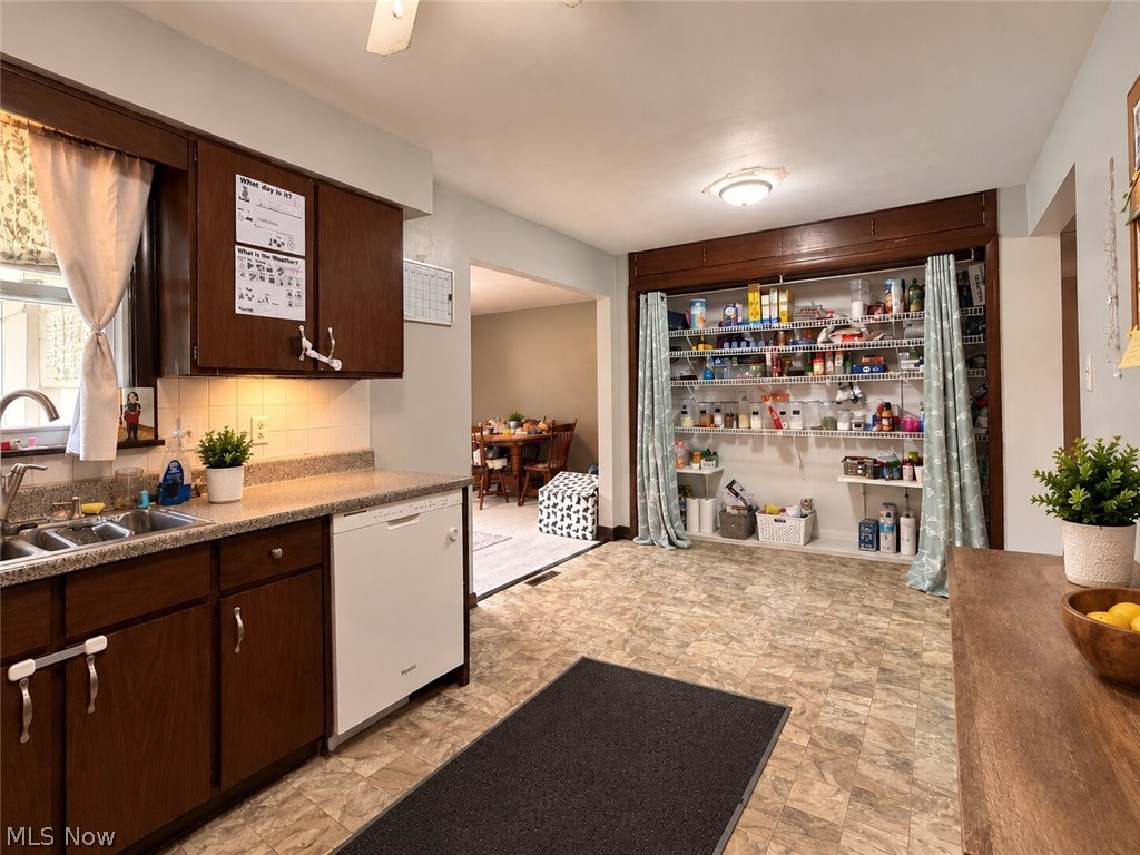 2064 Innwood Drive Austintown OH 44515