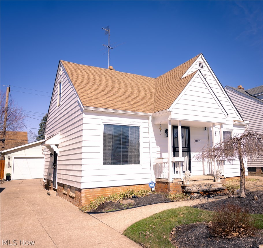 18217 Edinboro Avenue Maple Heights OH 44137