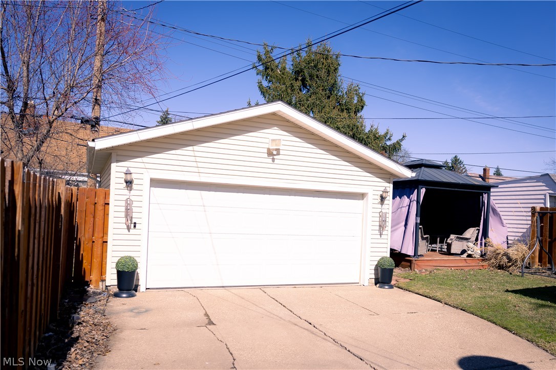 18217 Edinboro Avenue Maple Heights OH 44137