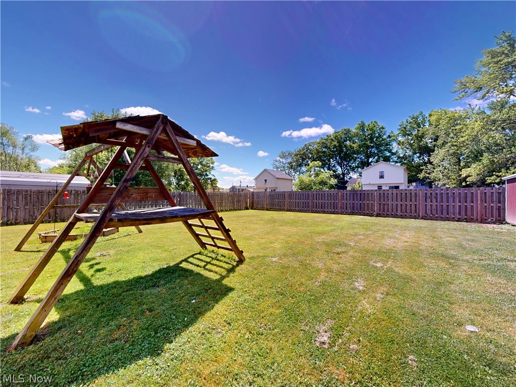 9552 Cloverleaf Road Windham OH 44288