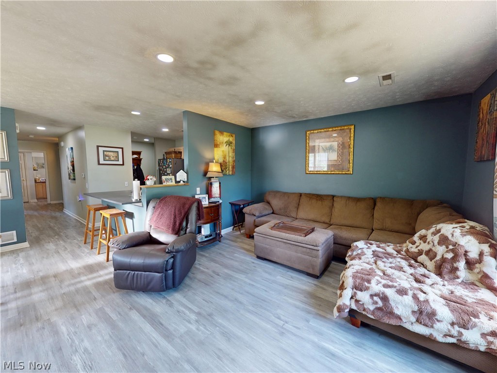 9552 Cloverleaf Road Windham OH 44288