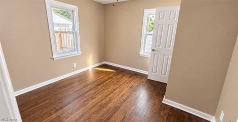 1193 Greenwood Avenue Akron OH 44320
