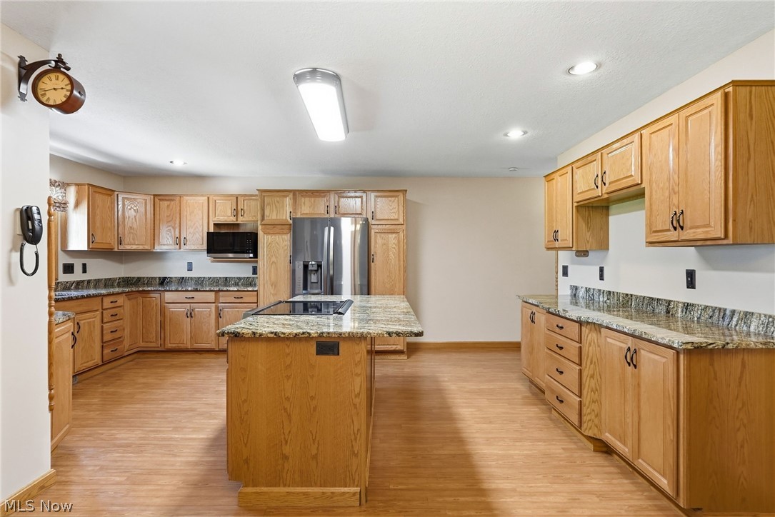558 Thornberry Trail North Lima OH 44452