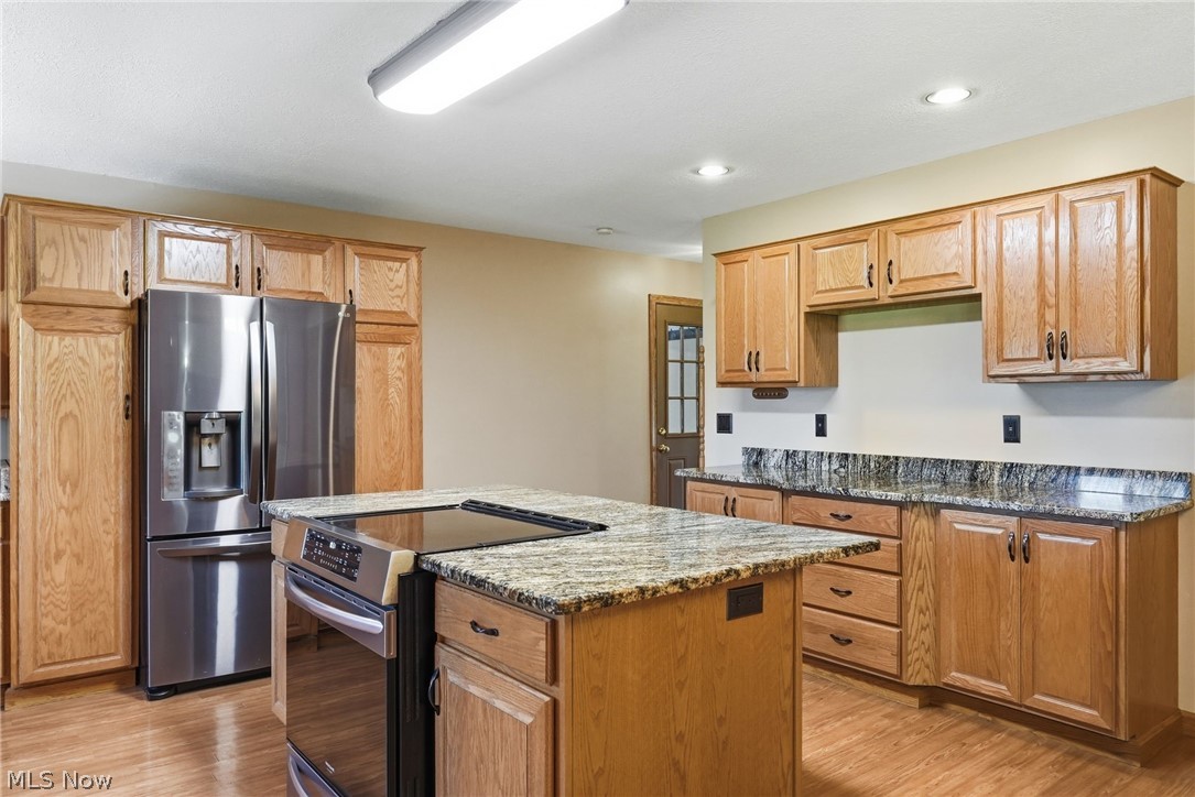 558 Thornberry Trail North Lima OH 44452