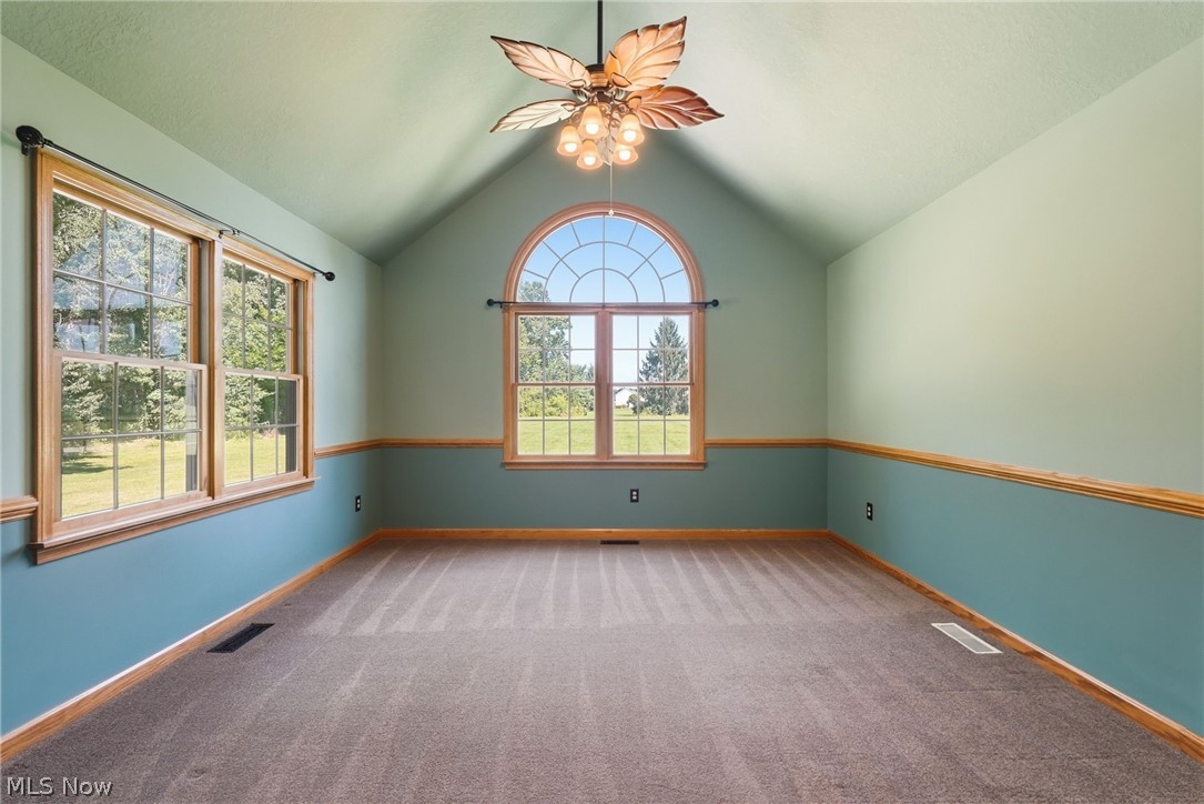 558 Thornberry Trail North Lima OH 44452