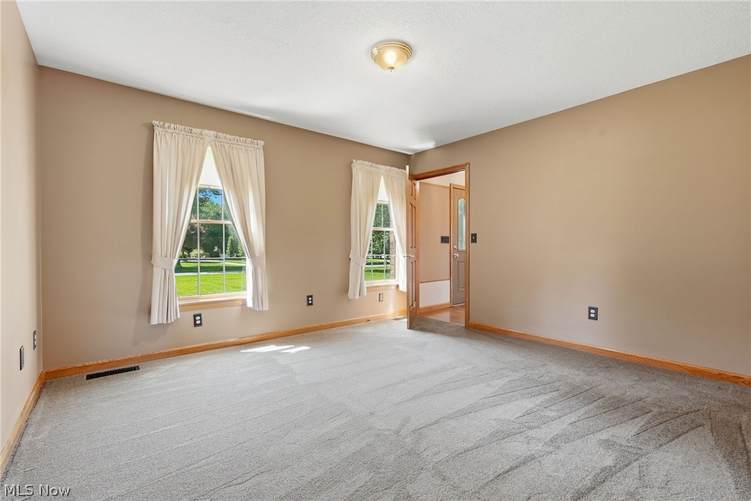 558 Thornberry Trail North Lima OH 44452