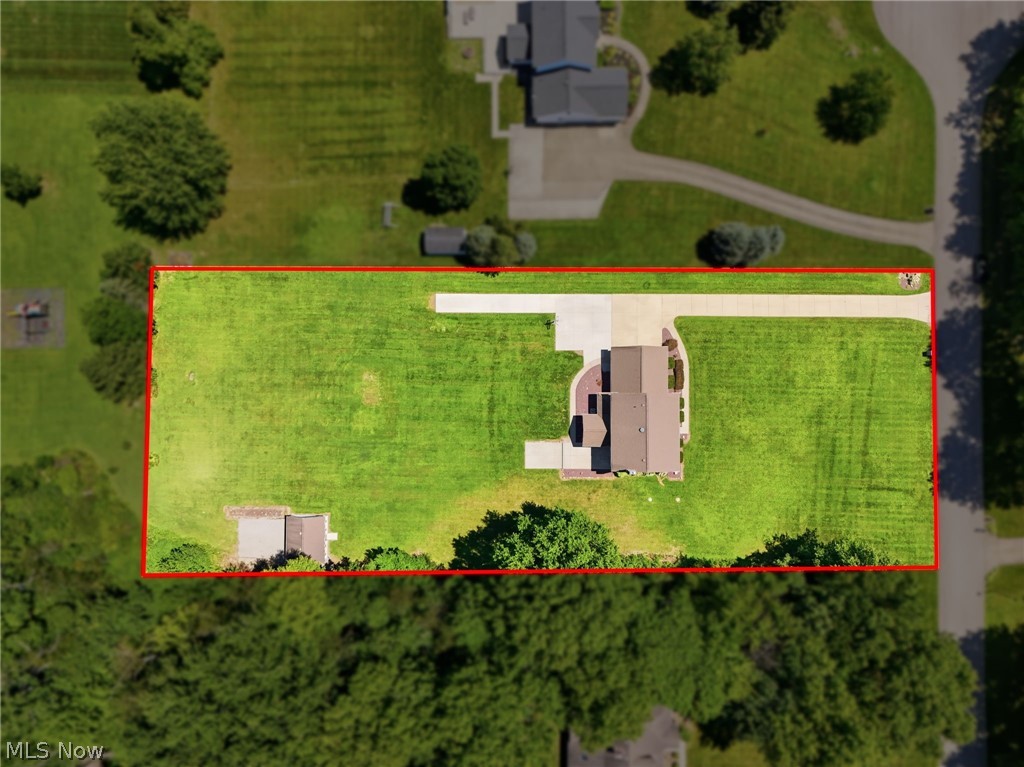558 Thornberry Trail North Lima OH 44452