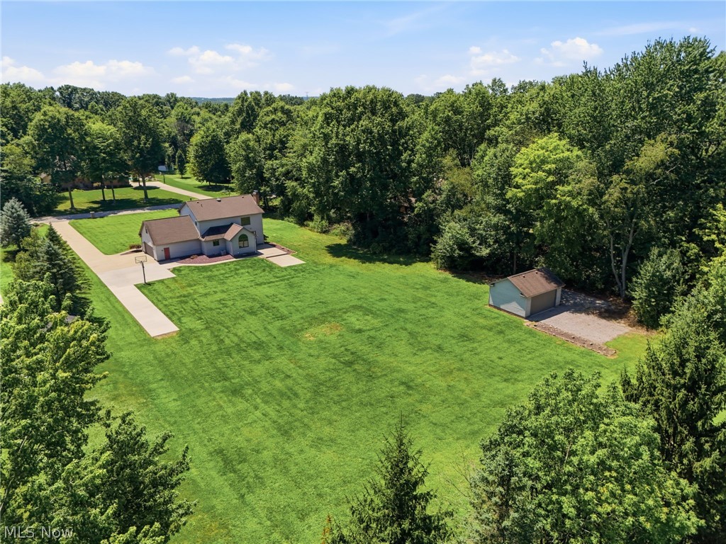 558 Thornberry Trail North Lima OH 44452