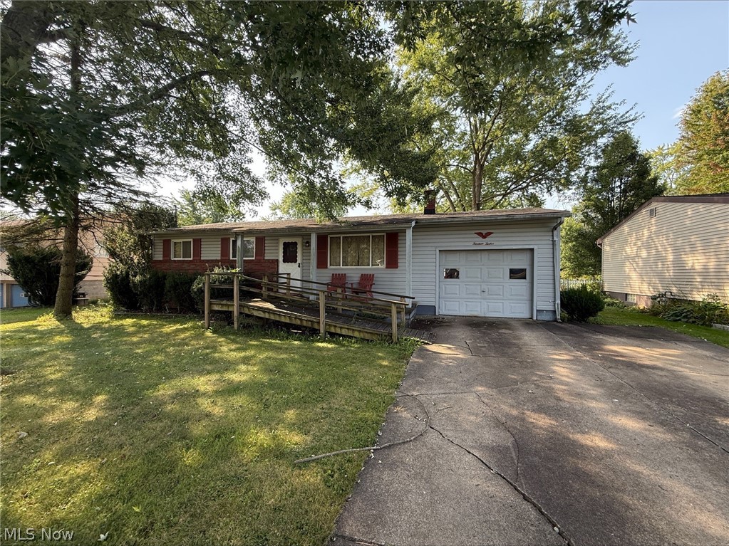 1312 Deforest Road SE Warren OH 44484
