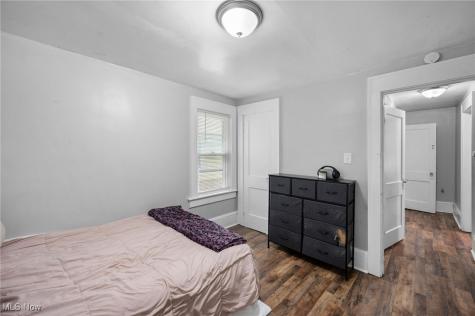 910 Bye Street Akron OH 44320