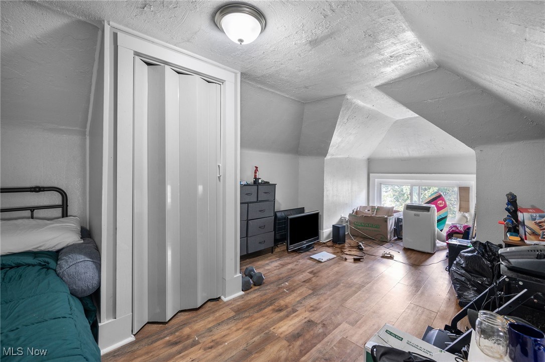 910 Bye Street Akron OH 44320