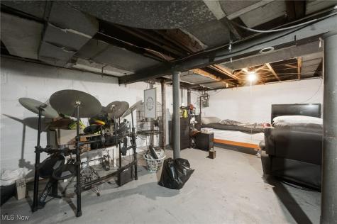 910 Bye Street Akron OH 44320