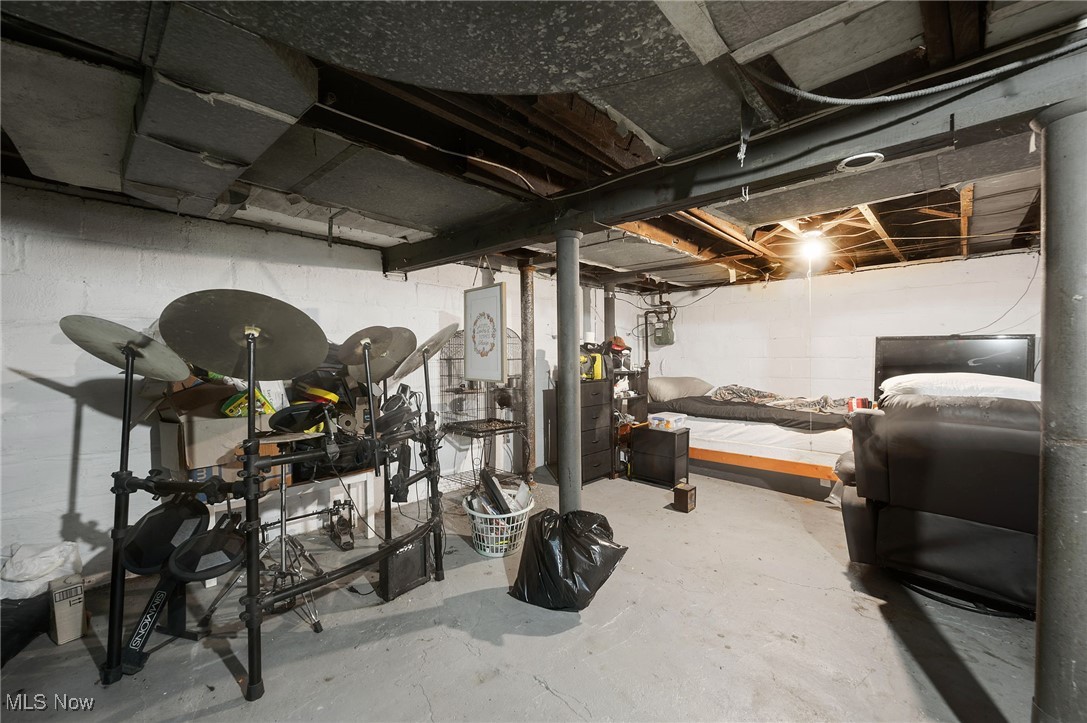 910 Bye Street Akron OH 44320