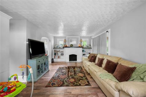 910 Bye Street Akron OH 44320