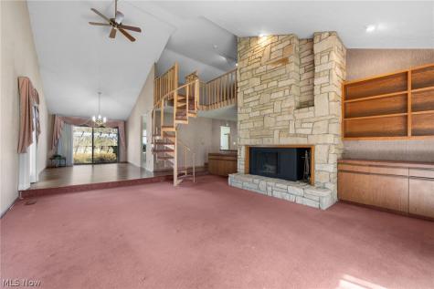 6656 Woodhawk Drive Mayfield Heights OH 44124