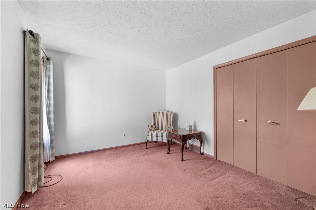 6656 Woodhawk Drive Mayfield Heights OH 44124