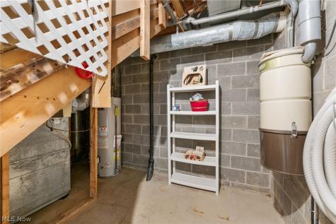 6656 Woodhawk Drive Mayfield Heights OH 44124