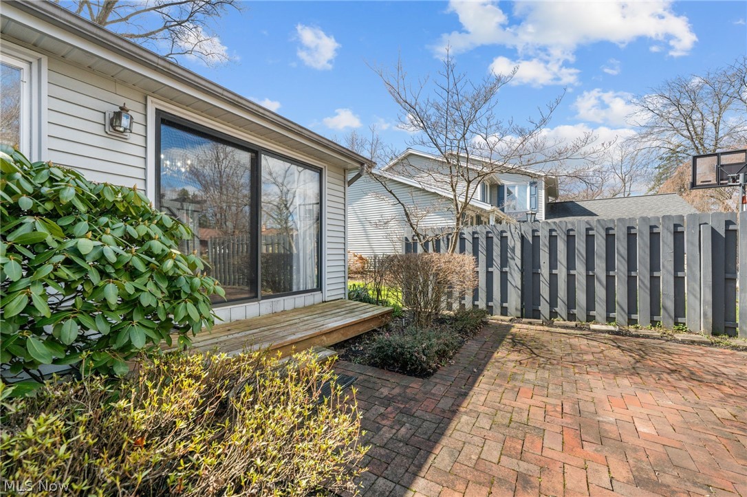 6656 Woodhawk Drive Mayfield Heights OH 44124