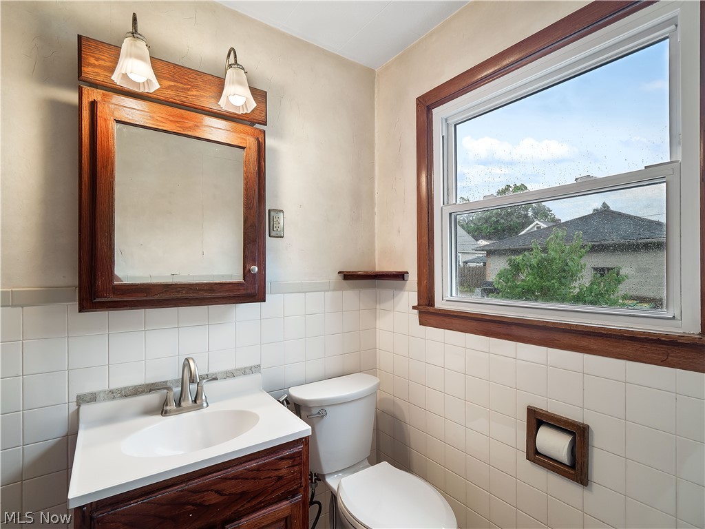 4088 W 224th Street Fairview Park OH 44126