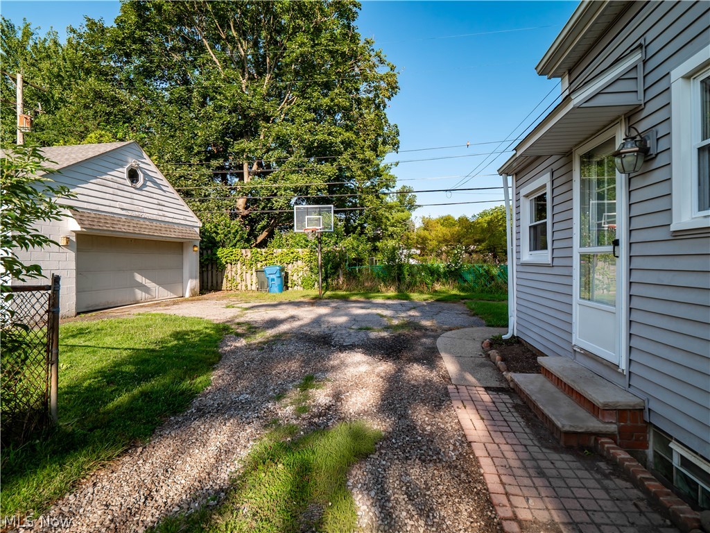 4088 W 224th Street Fairview Park OH 44126