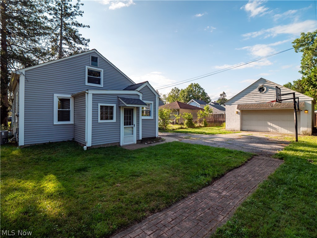 4088 W 224th Street Fairview Park OH 44126
