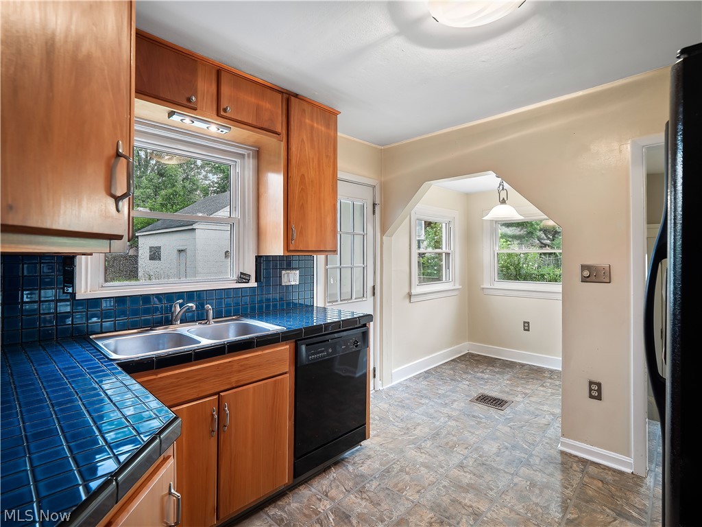 4088 W 224th Street Fairview Park OH 44126