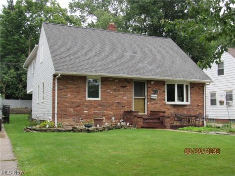 1733 E 238th Street Euclid OH 44117