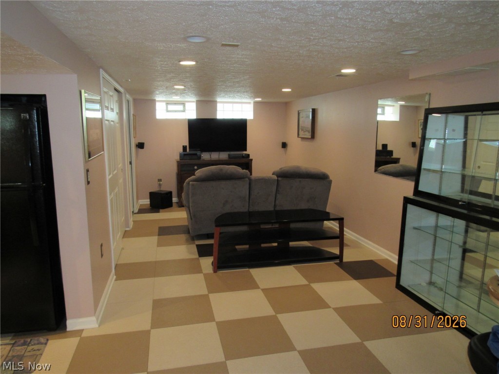 1733 E 238th Street Euclid OH 44117